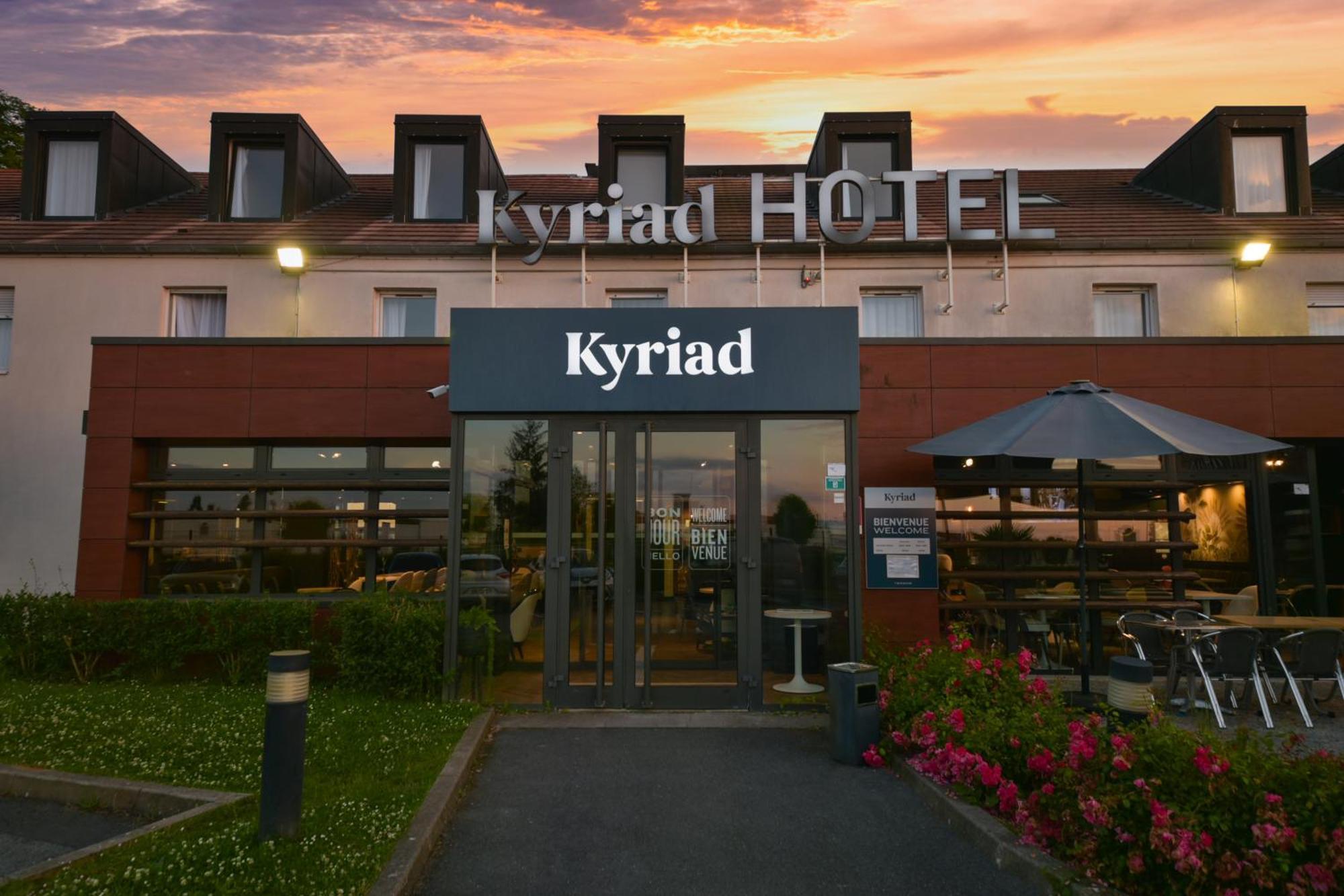 Kyriad Crepy En Valois Exterior photo